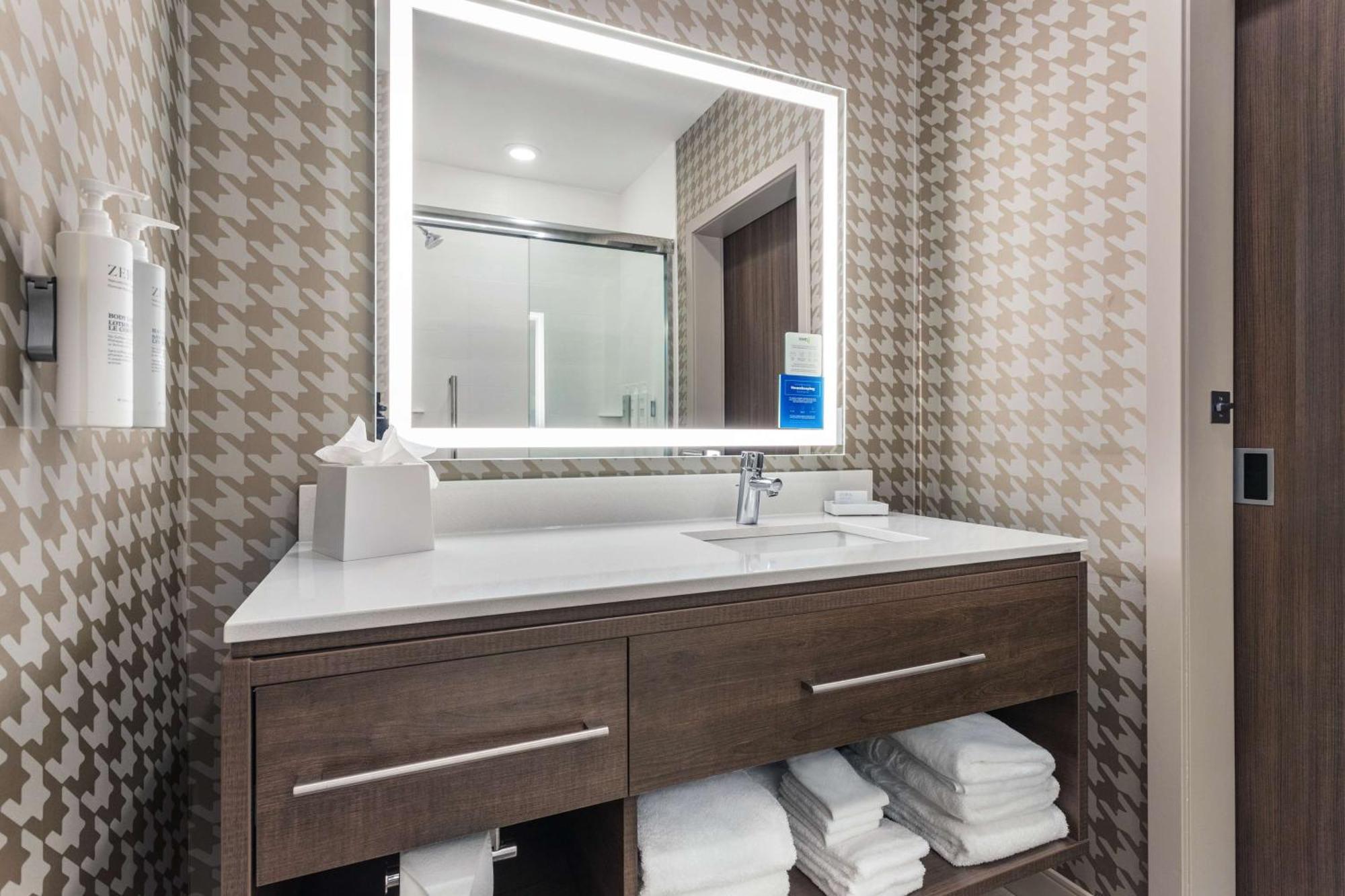 Home2 Suites By Hilton Cedar Rapids Westdale Eksteriør billede