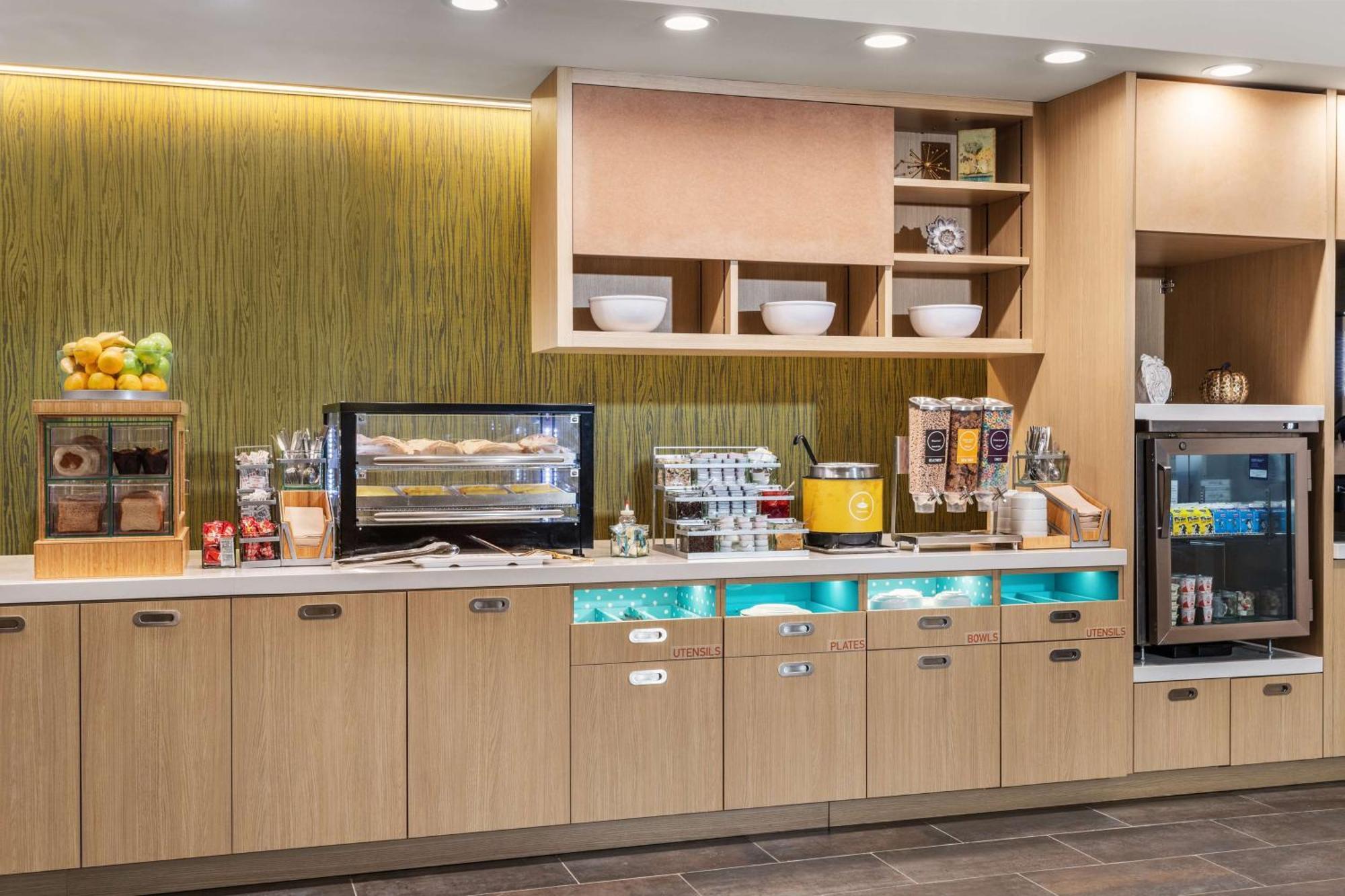 Home2 Suites By Hilton Cedar Rapids Westdale Eksteriør billede